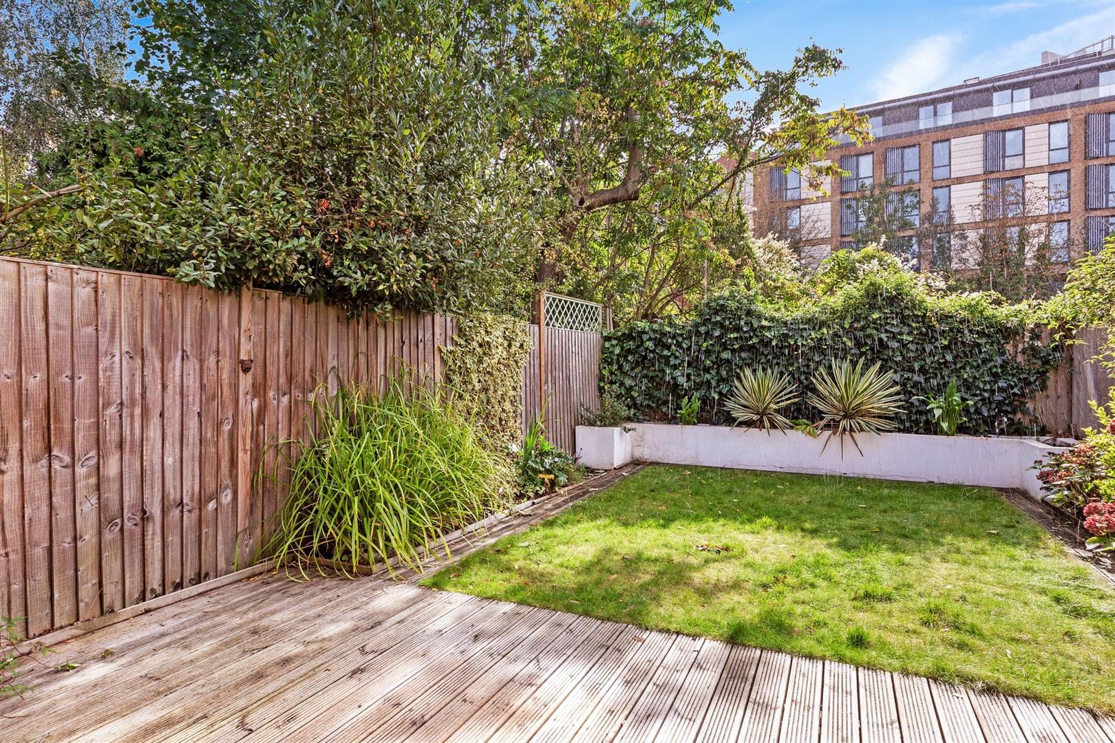 2 bedroom Flat Let