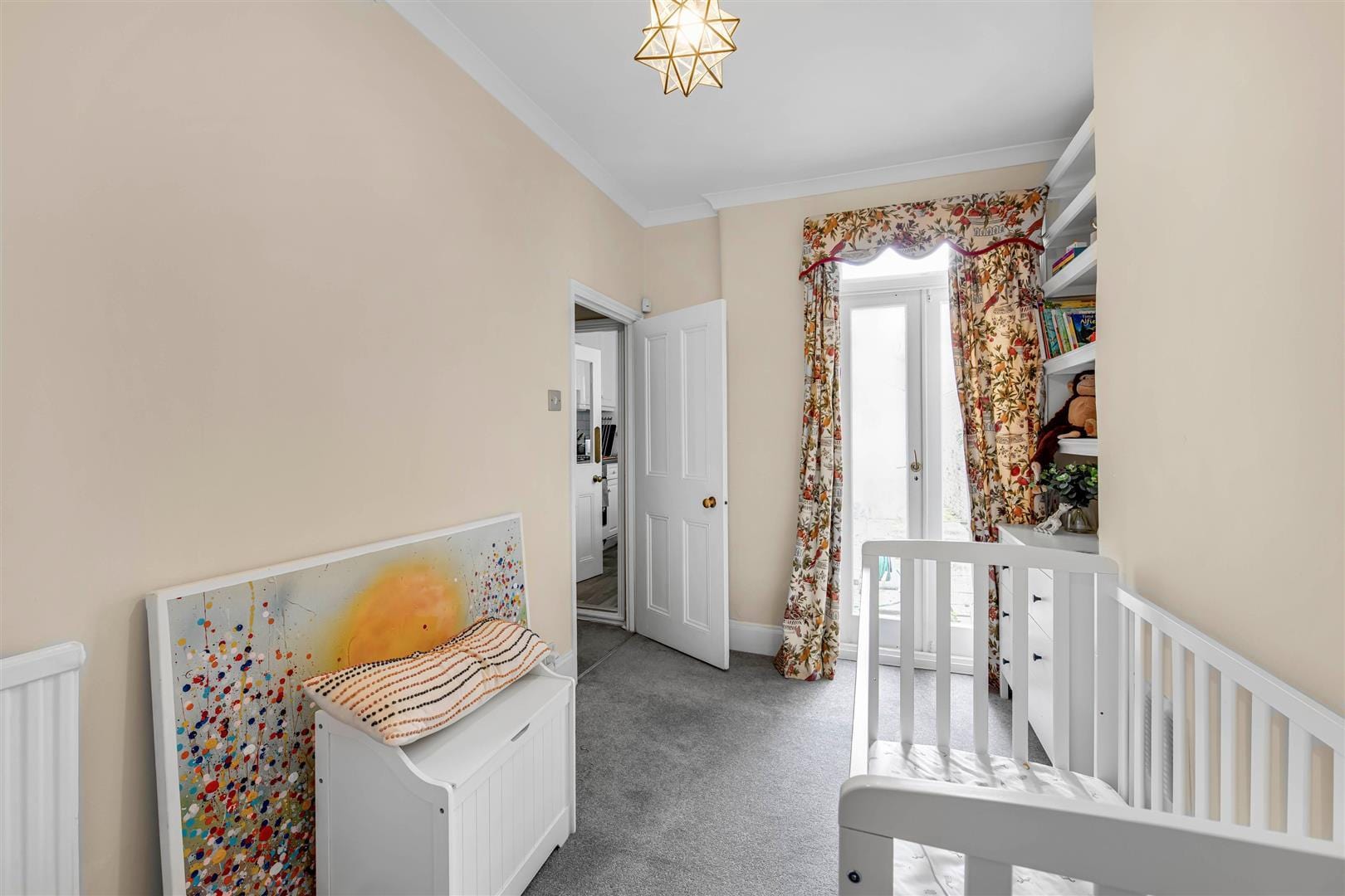 2 bedroom Flat Let