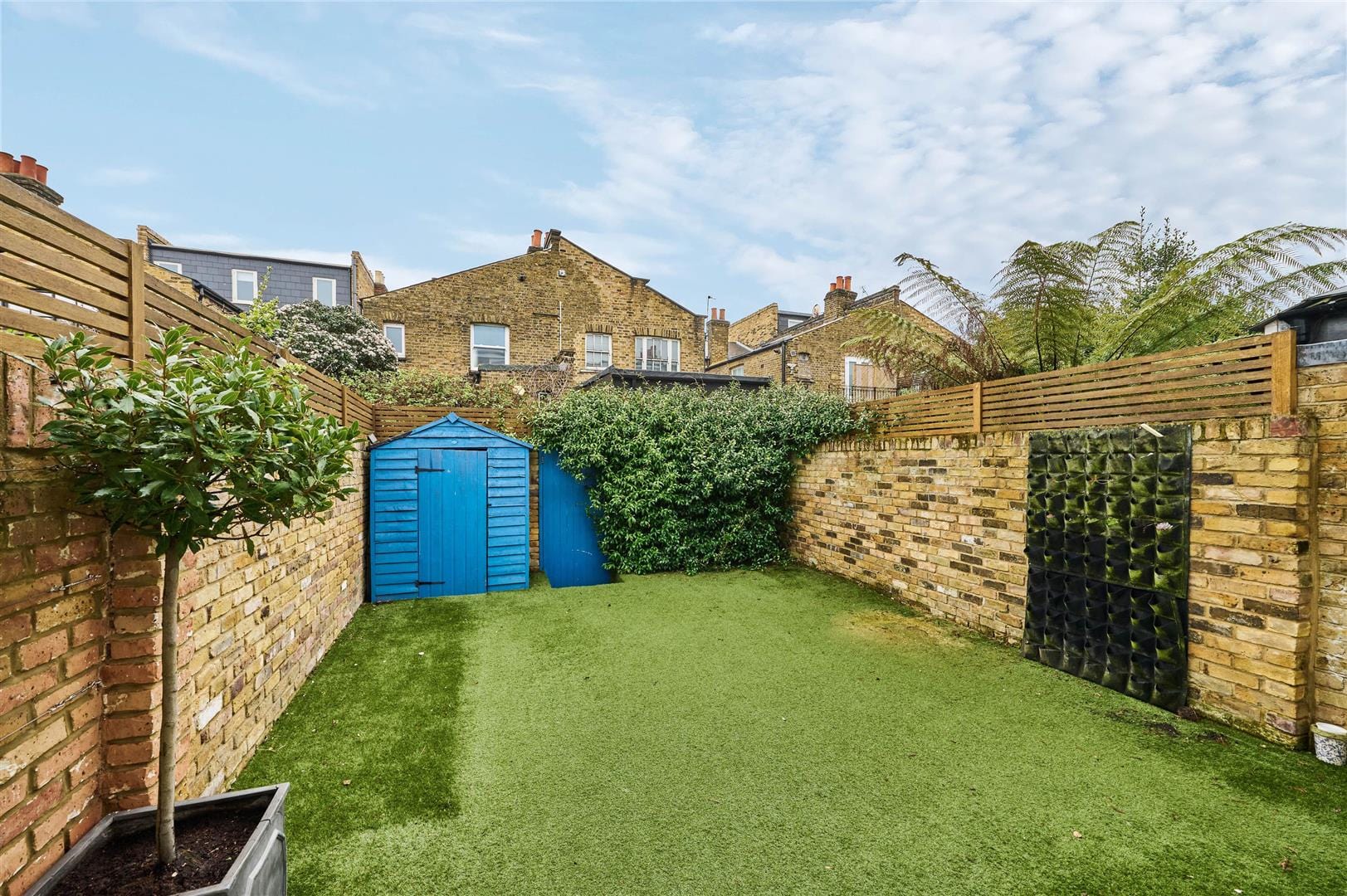 4 bedroom Terraced House Sold