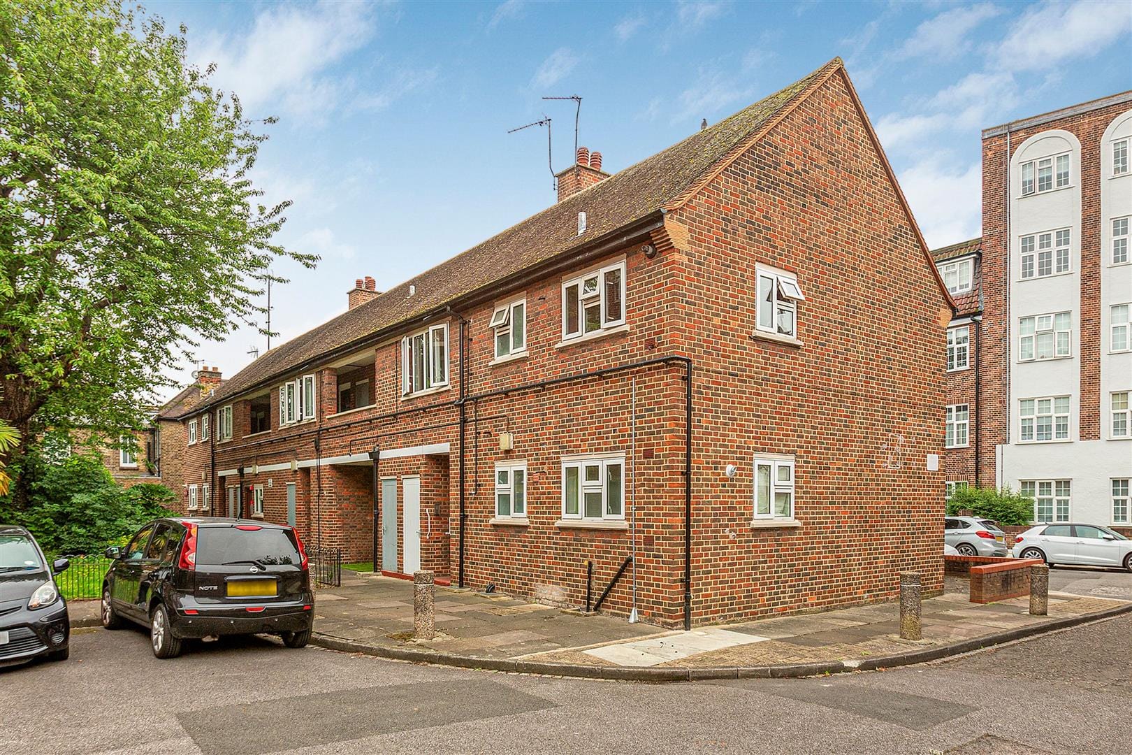 2 bedroom Flat Let