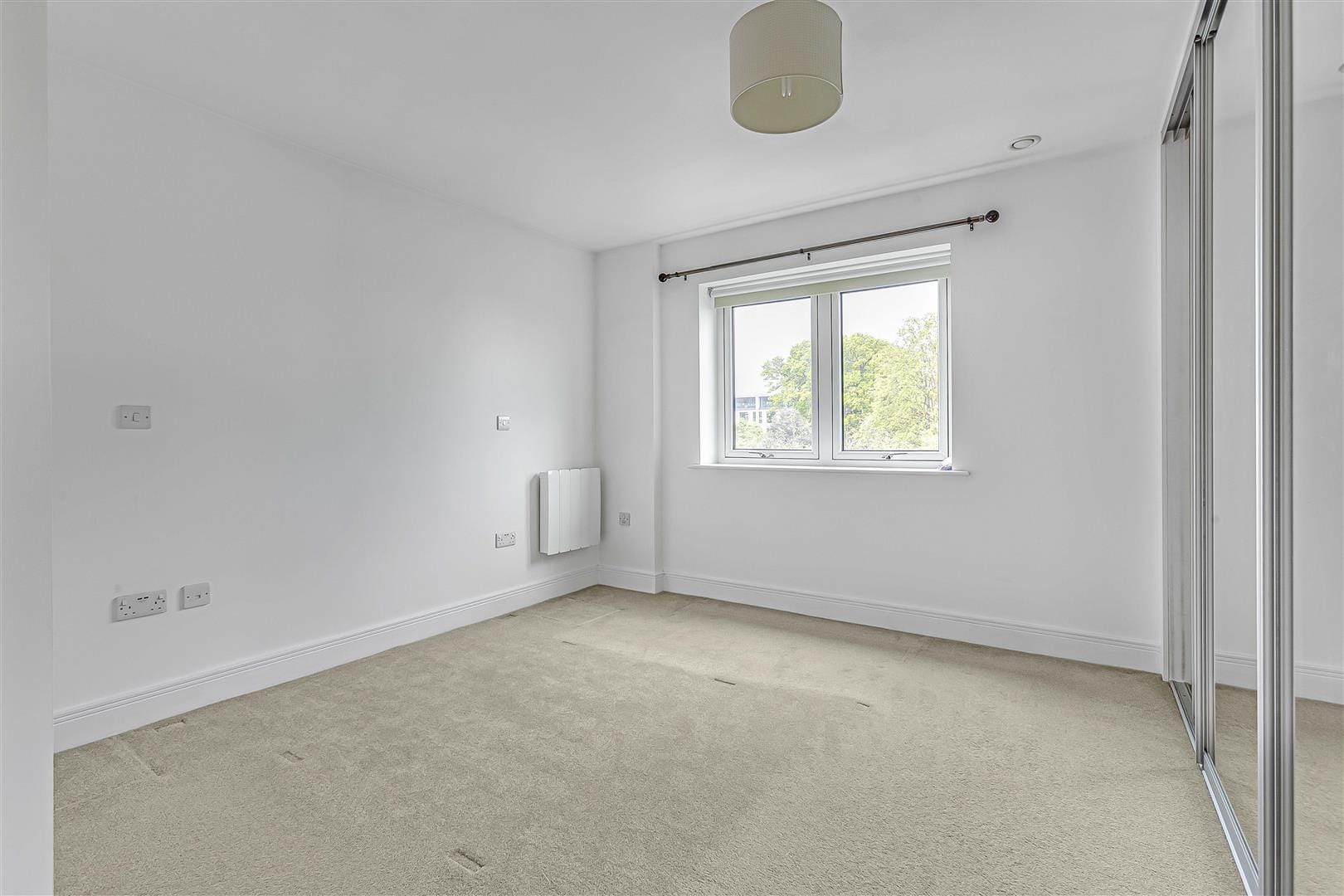 2 bedroom Flat Let