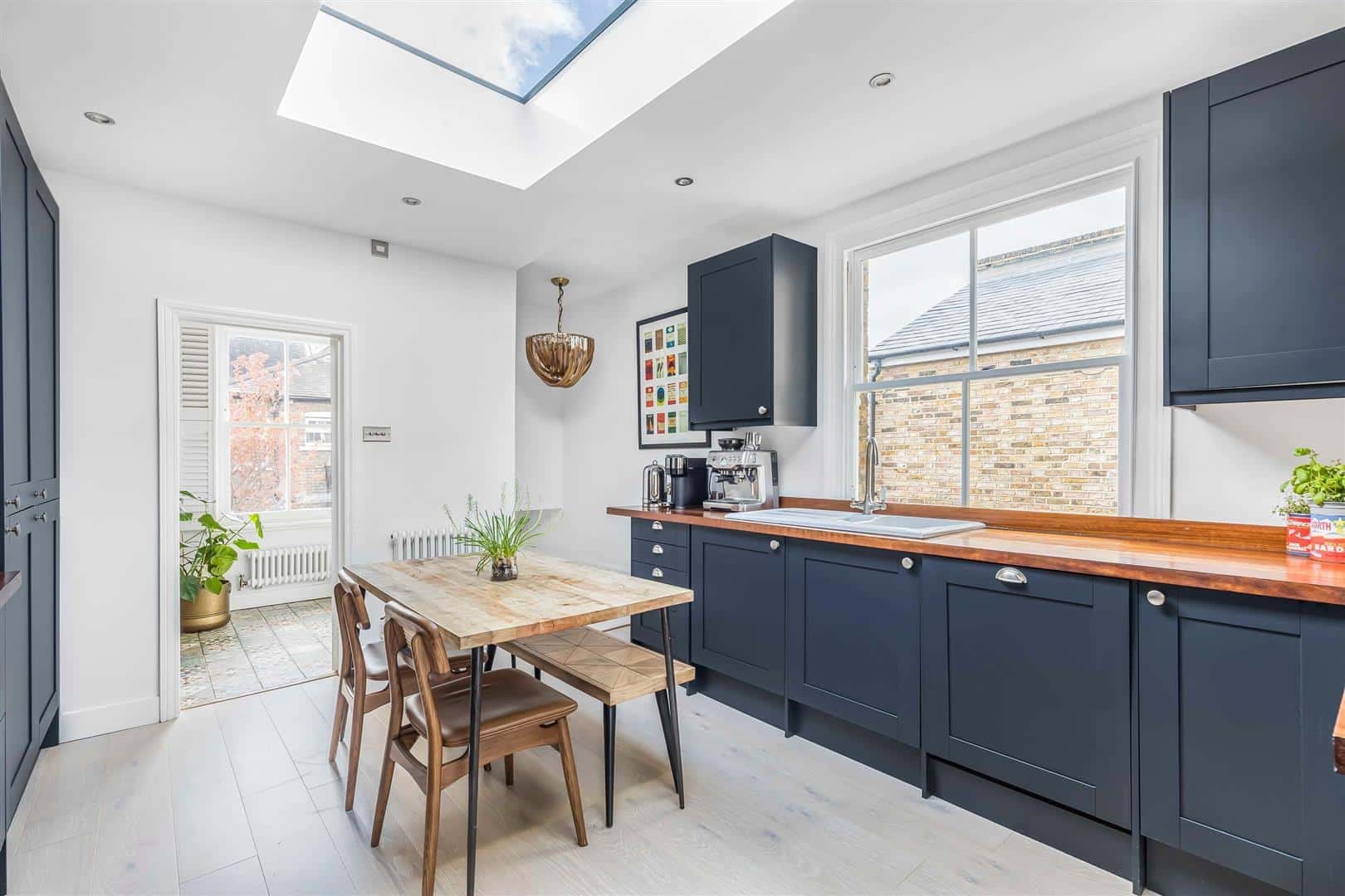 2 bedroom Flat Let
