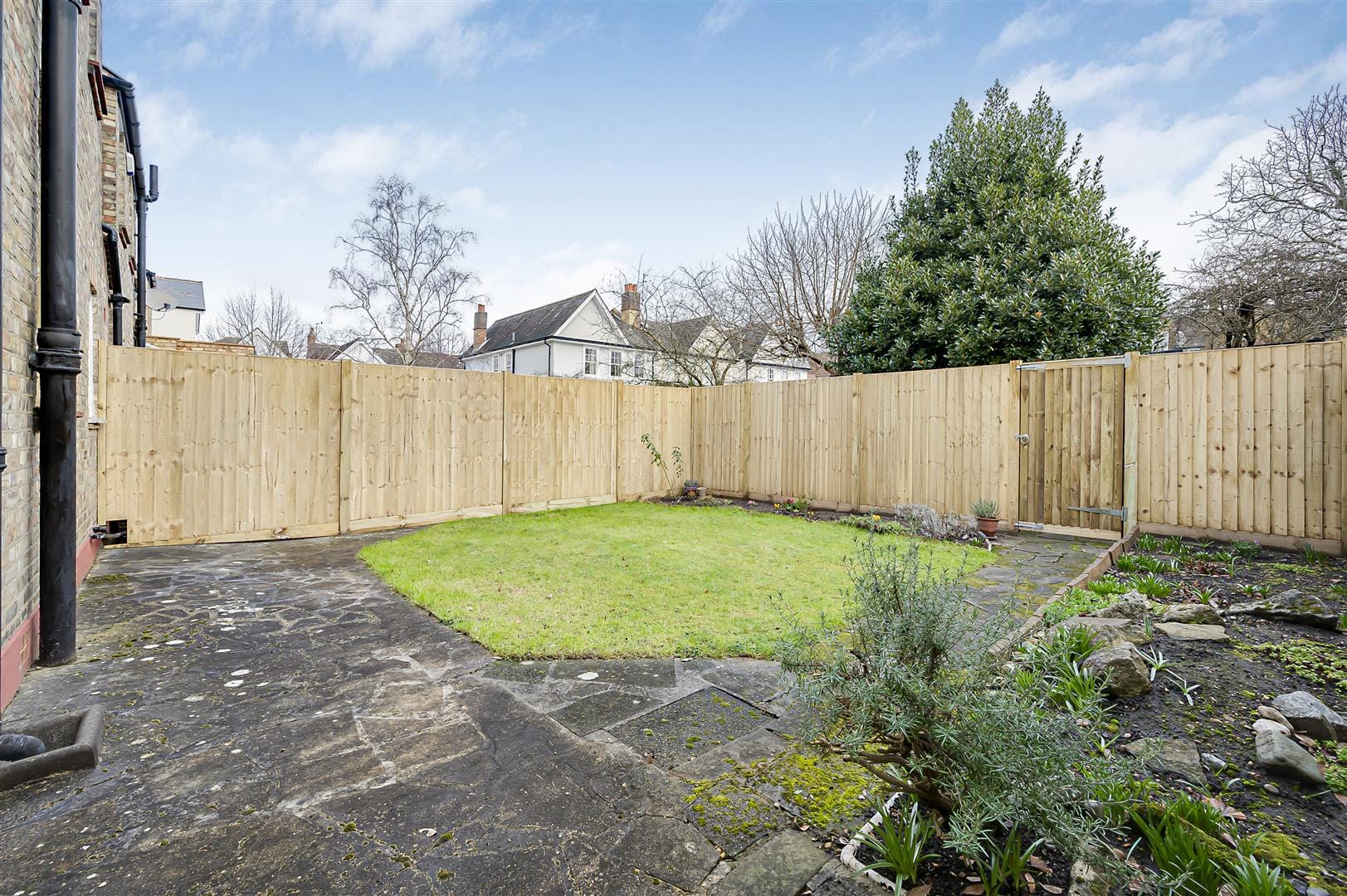 2 bedroom Flat Under Offer