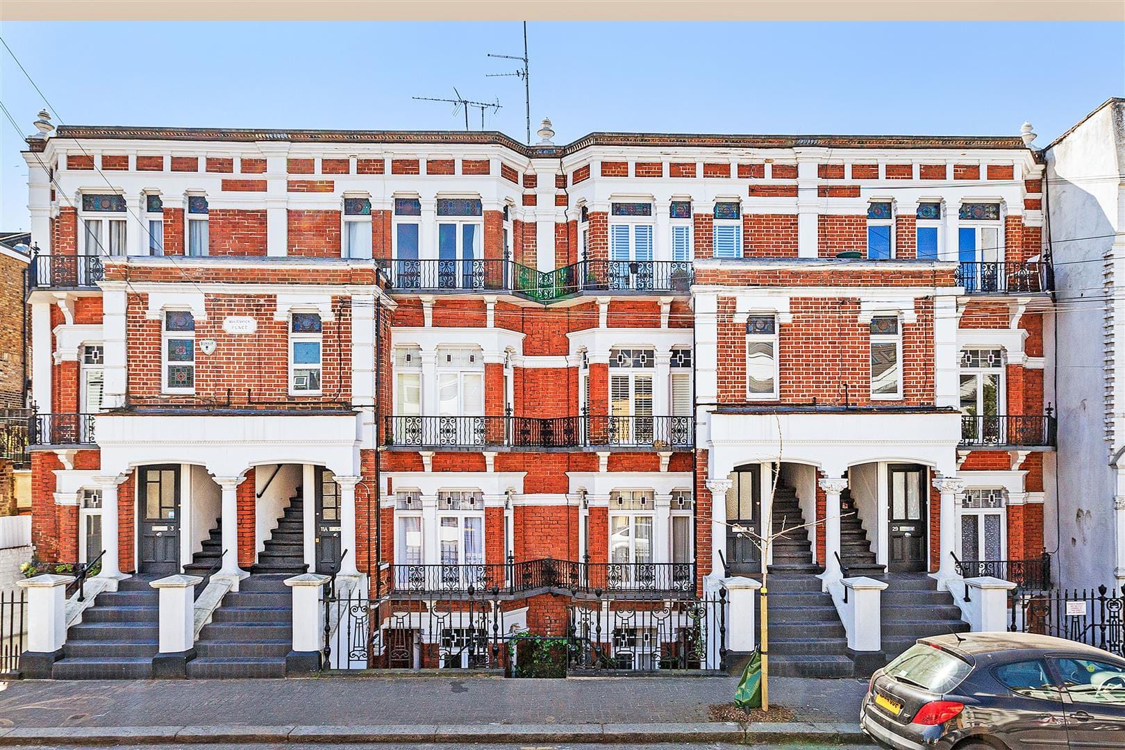 2 bedroom Flat Let