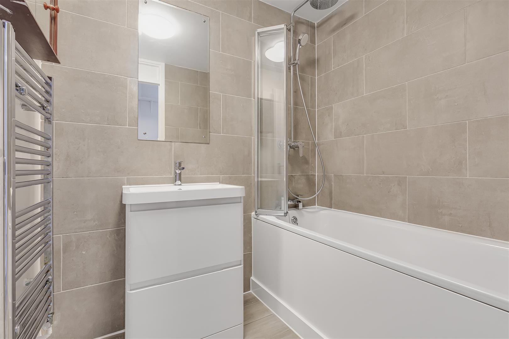 1 bedroom Flat Let