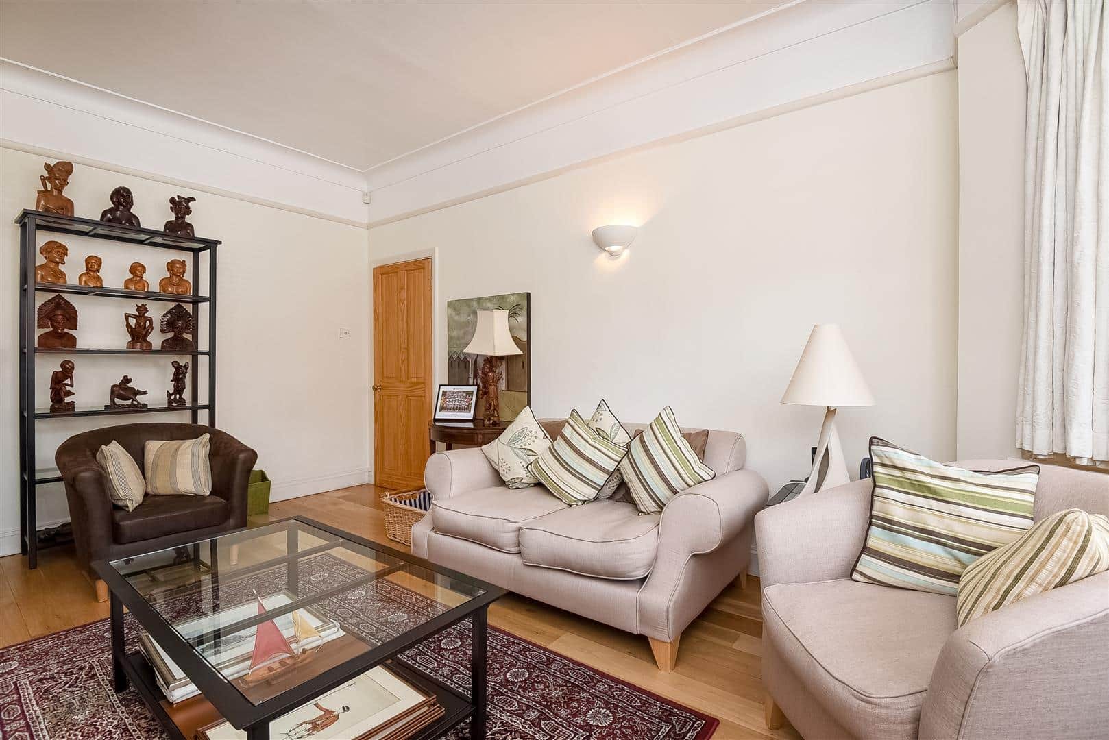 4 bedroom Terraced House Let