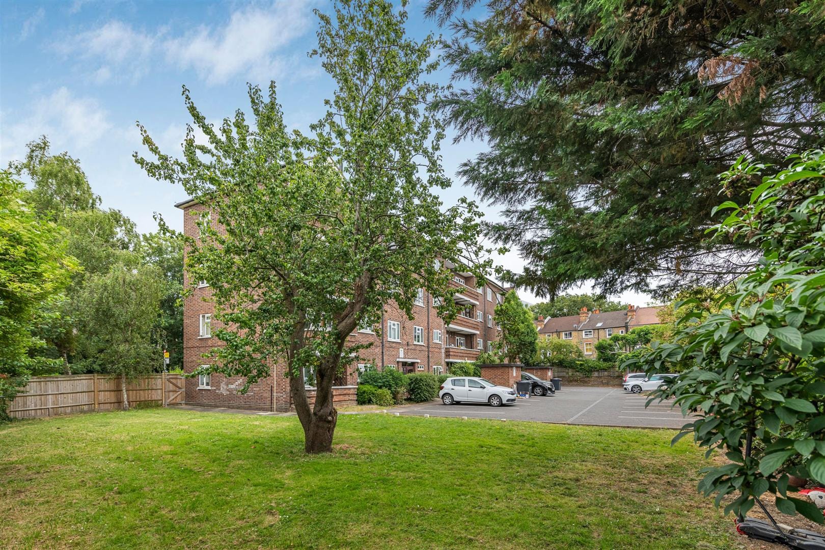 2 bedroom Flat Sold