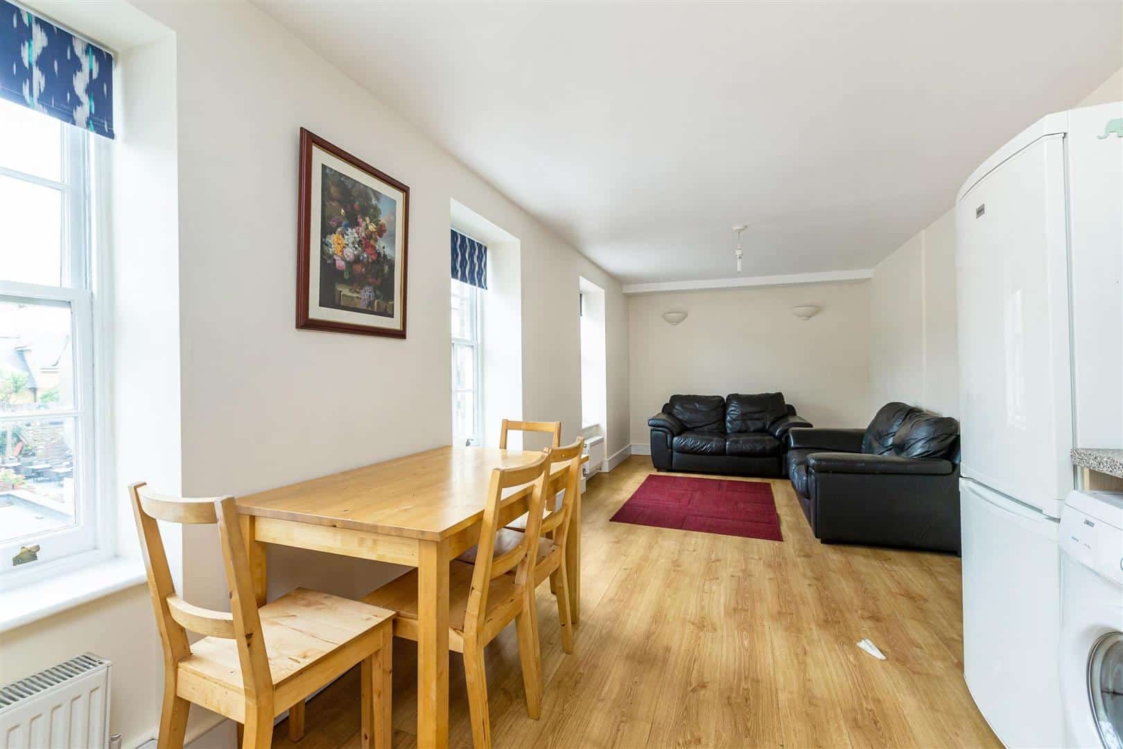 2 bedroom Flat Let