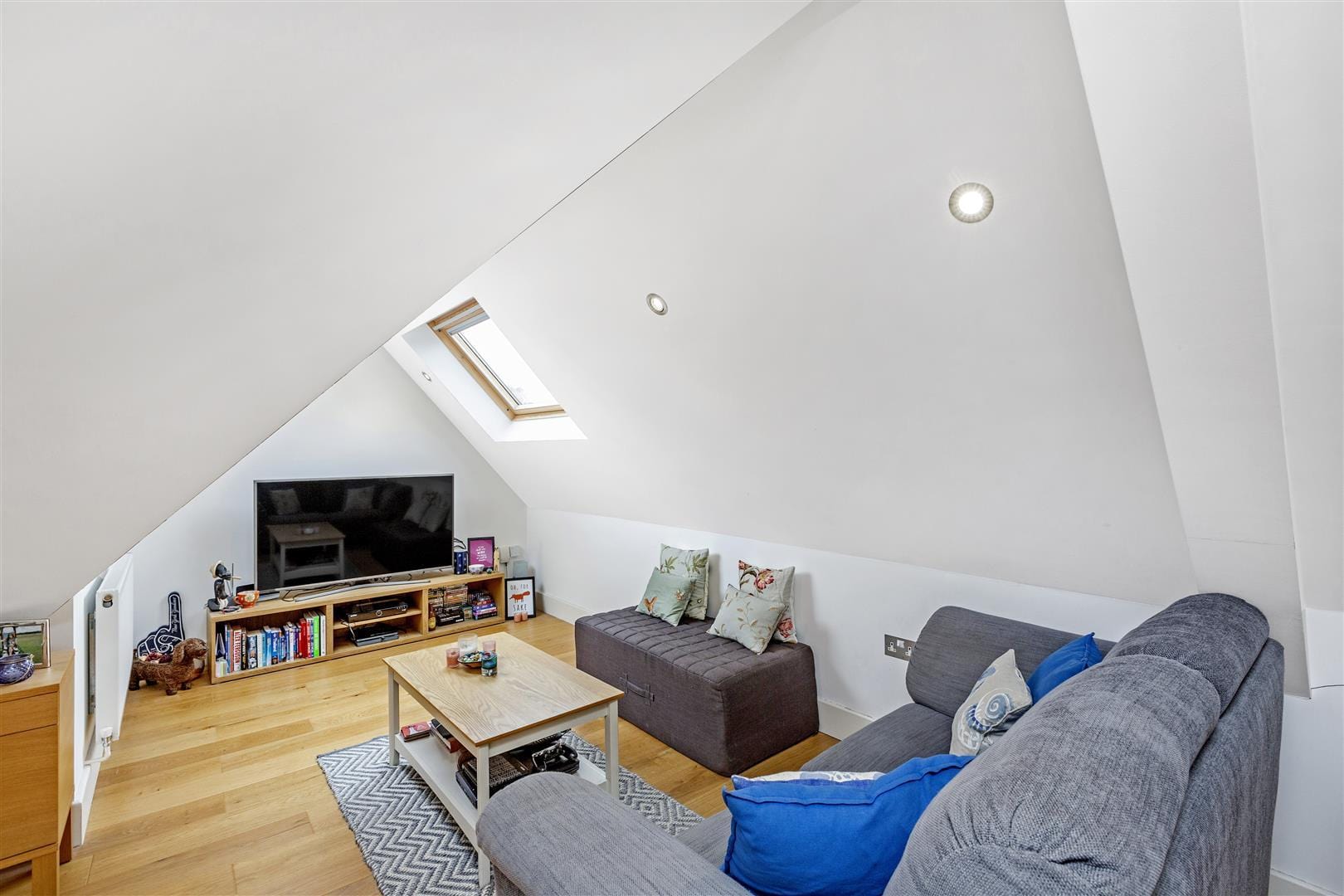 1 bedroom Flat Let
