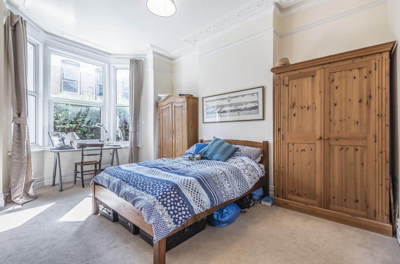 1 bedroom Flat Let