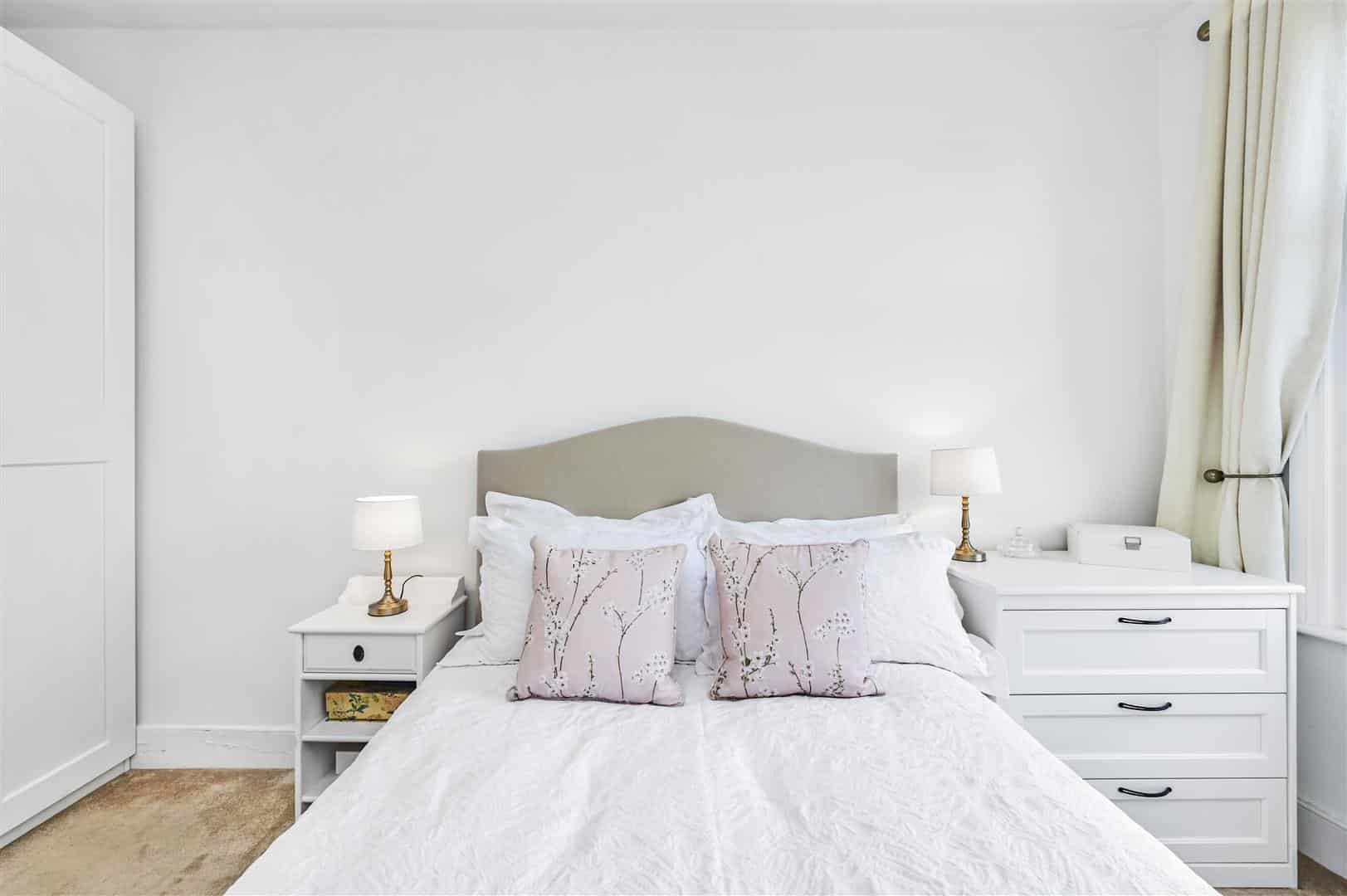 1 bedroom Flat Let