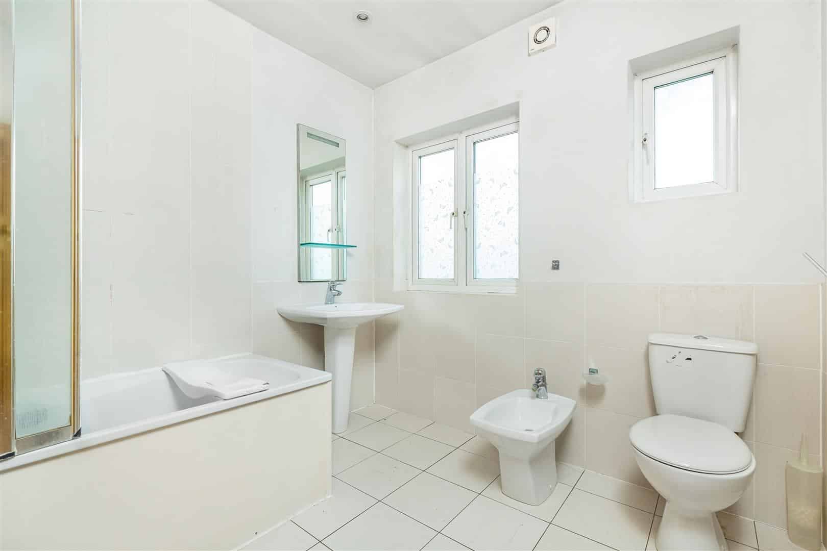 4 bedroom Terraced House Sold