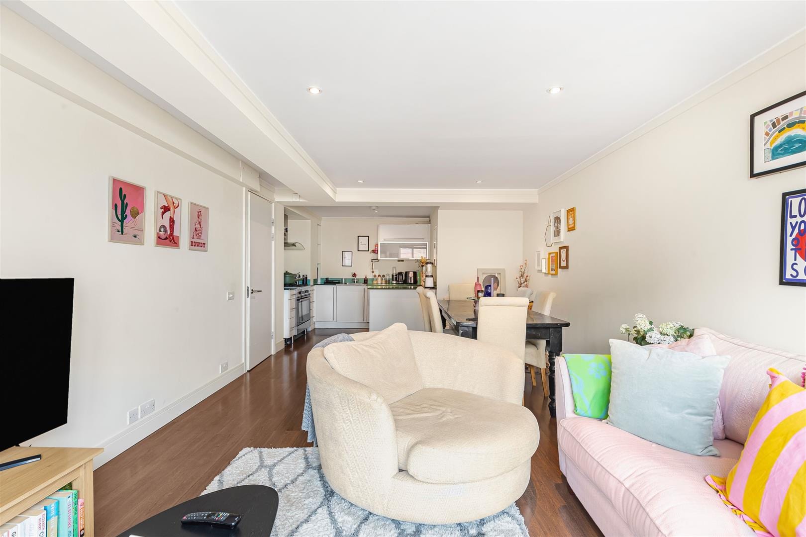 2 bedroom Flat Let
