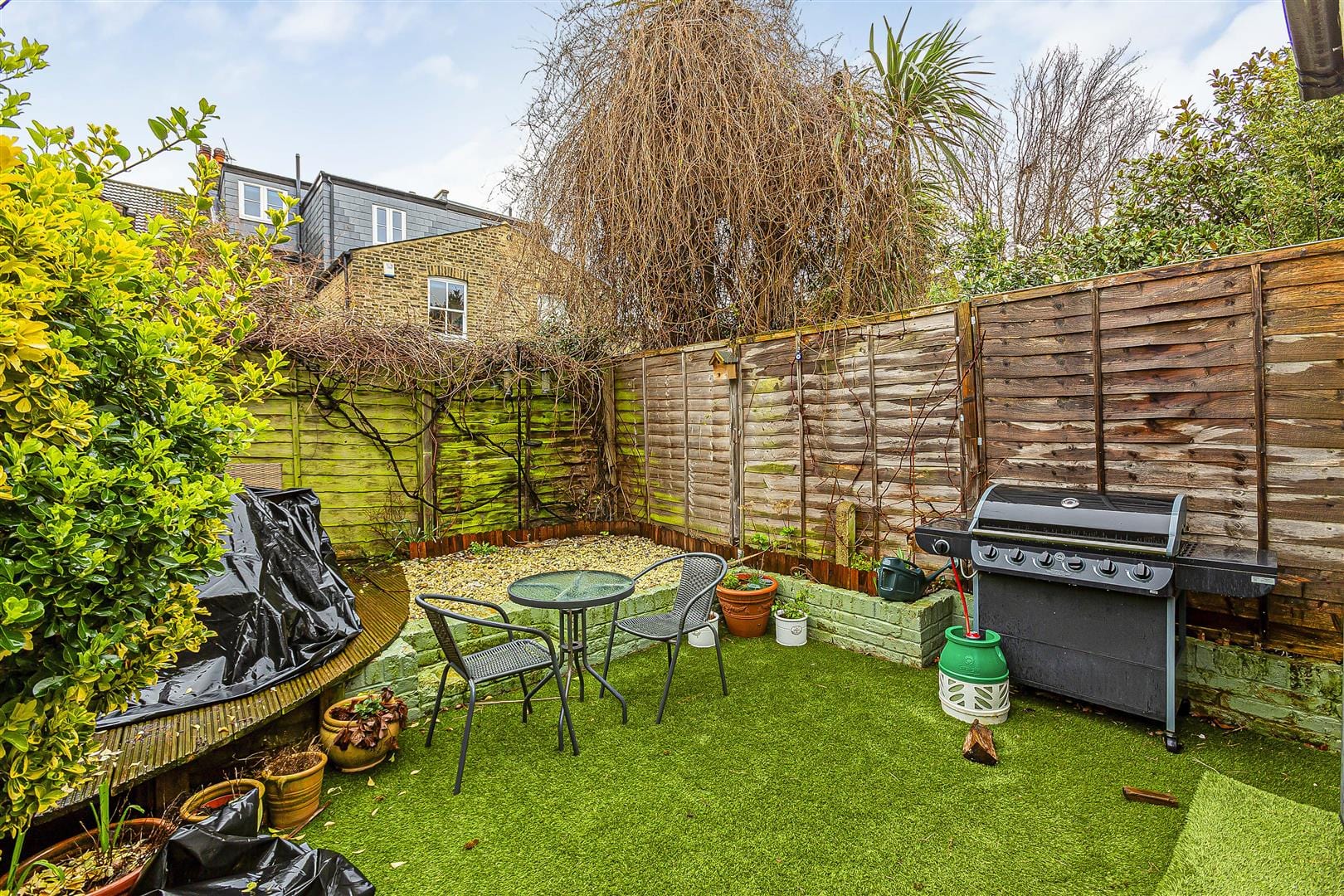 2 bedroom Flat Let
