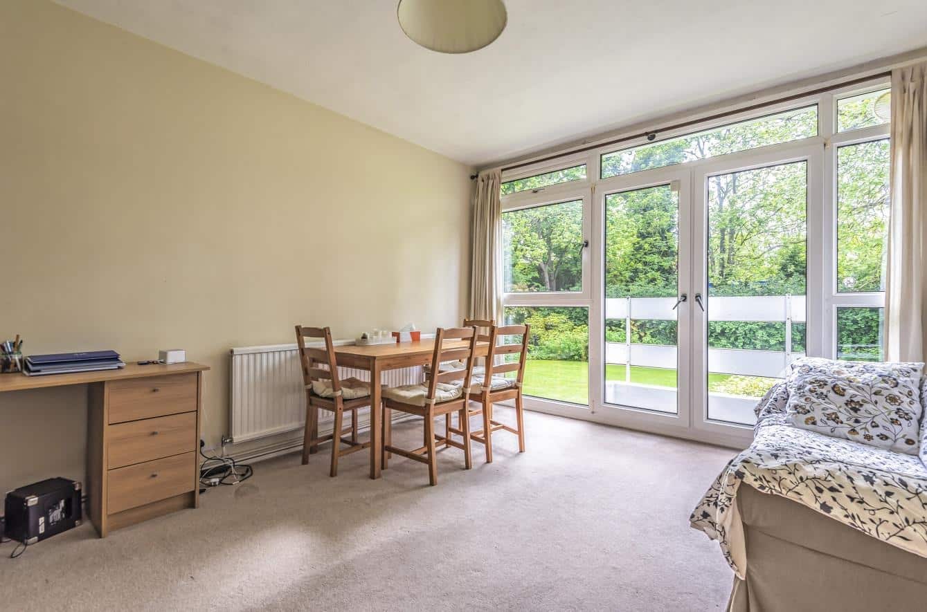 1 bedroom Flat Let