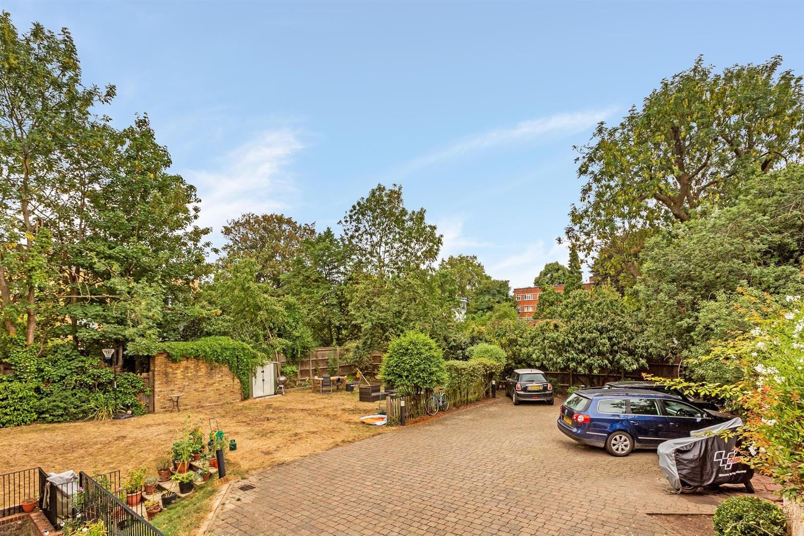 2 bedroom Flat Let