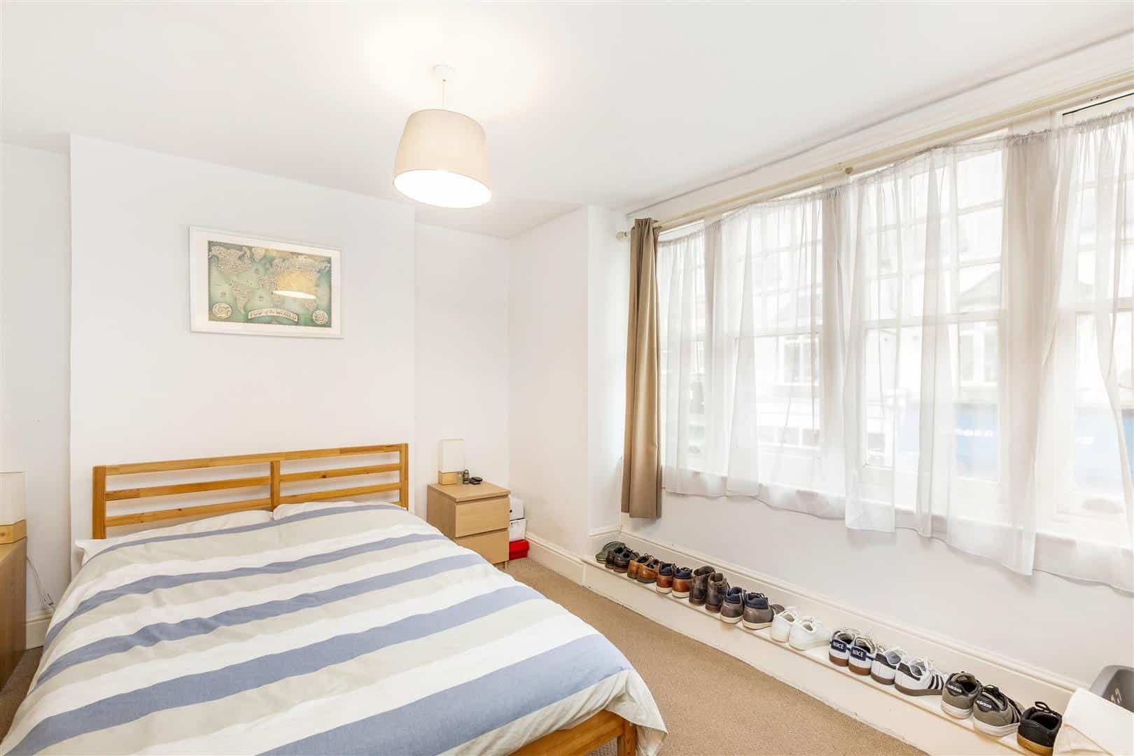 1 bedroom Flat Let