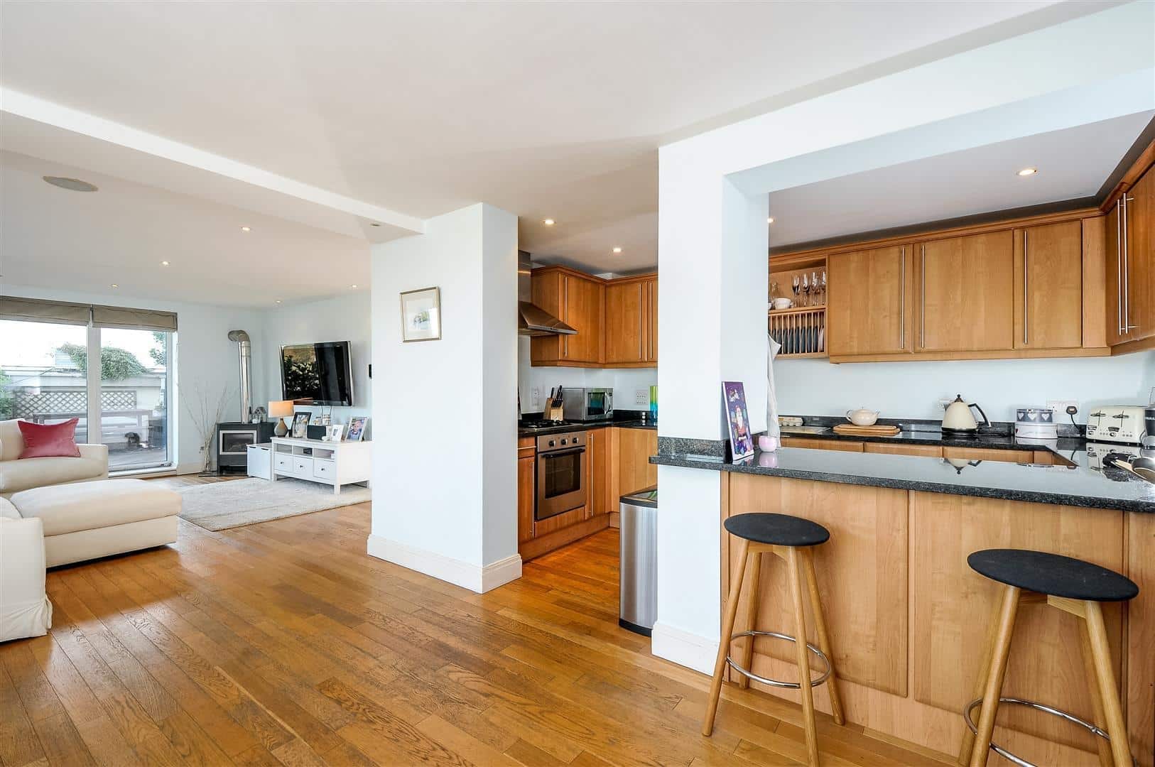 3 bedroom Flat Let
