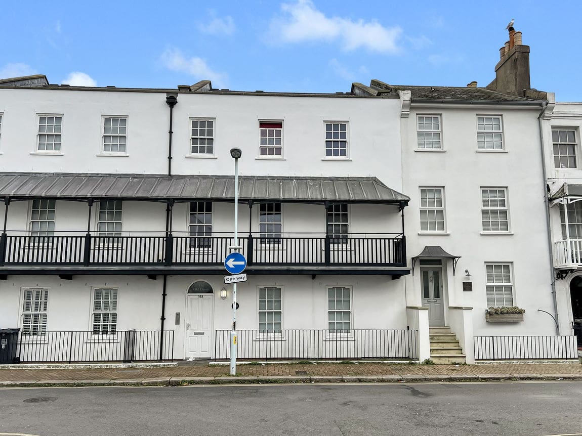 2 bedroom Flat Sold