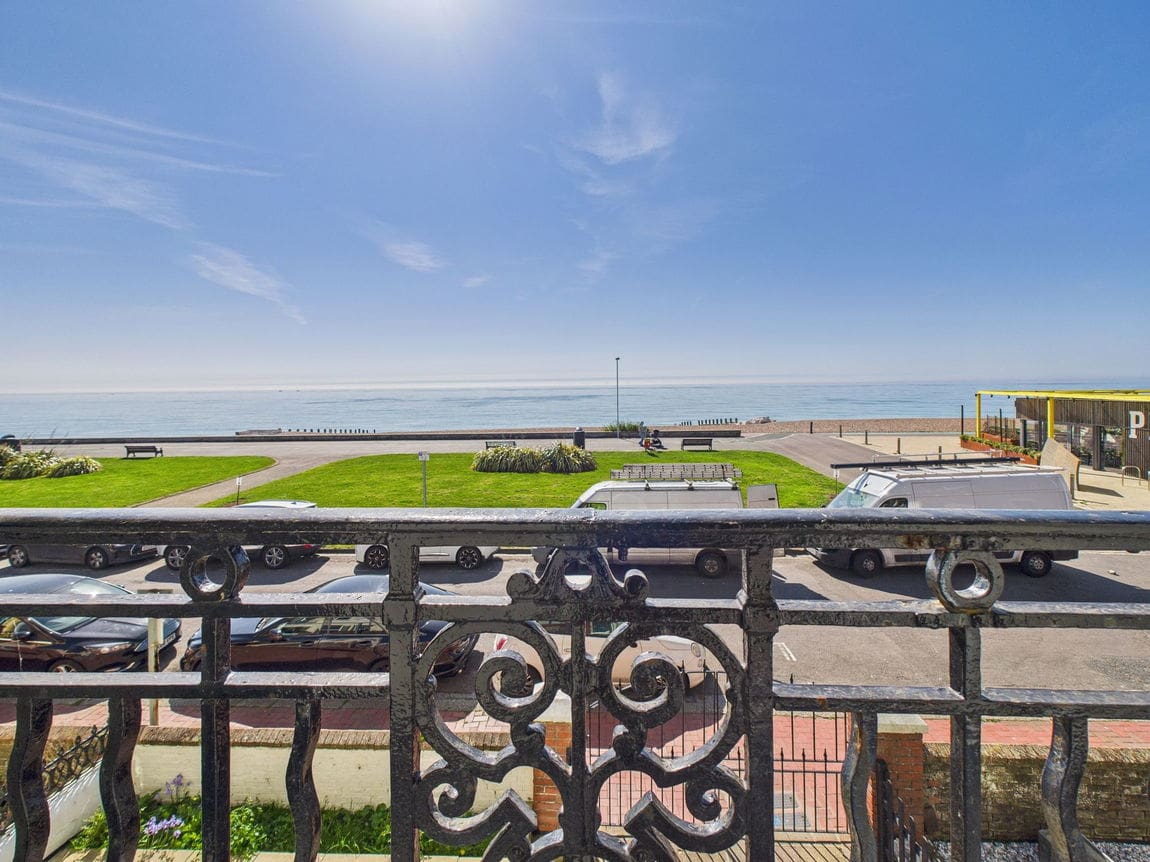 1 bedroom Apartment Under Offer
