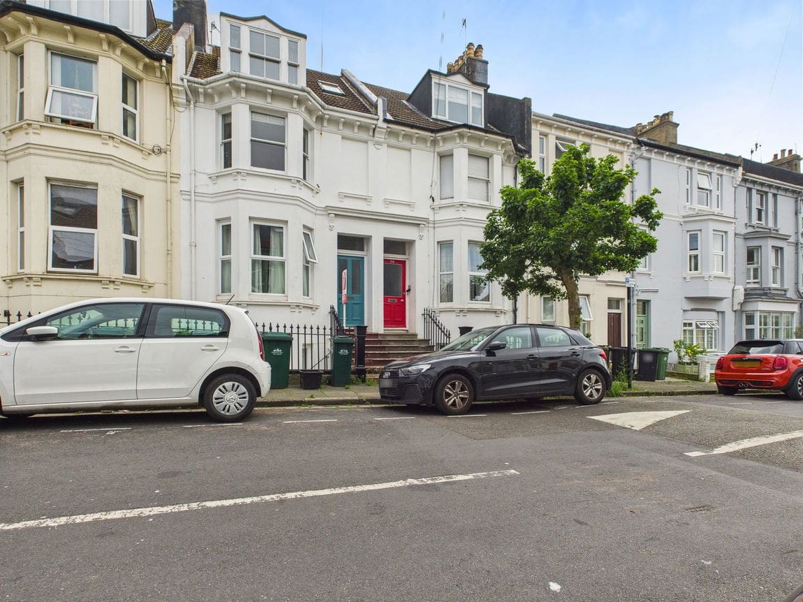 1 bedroom Flat Under Offer