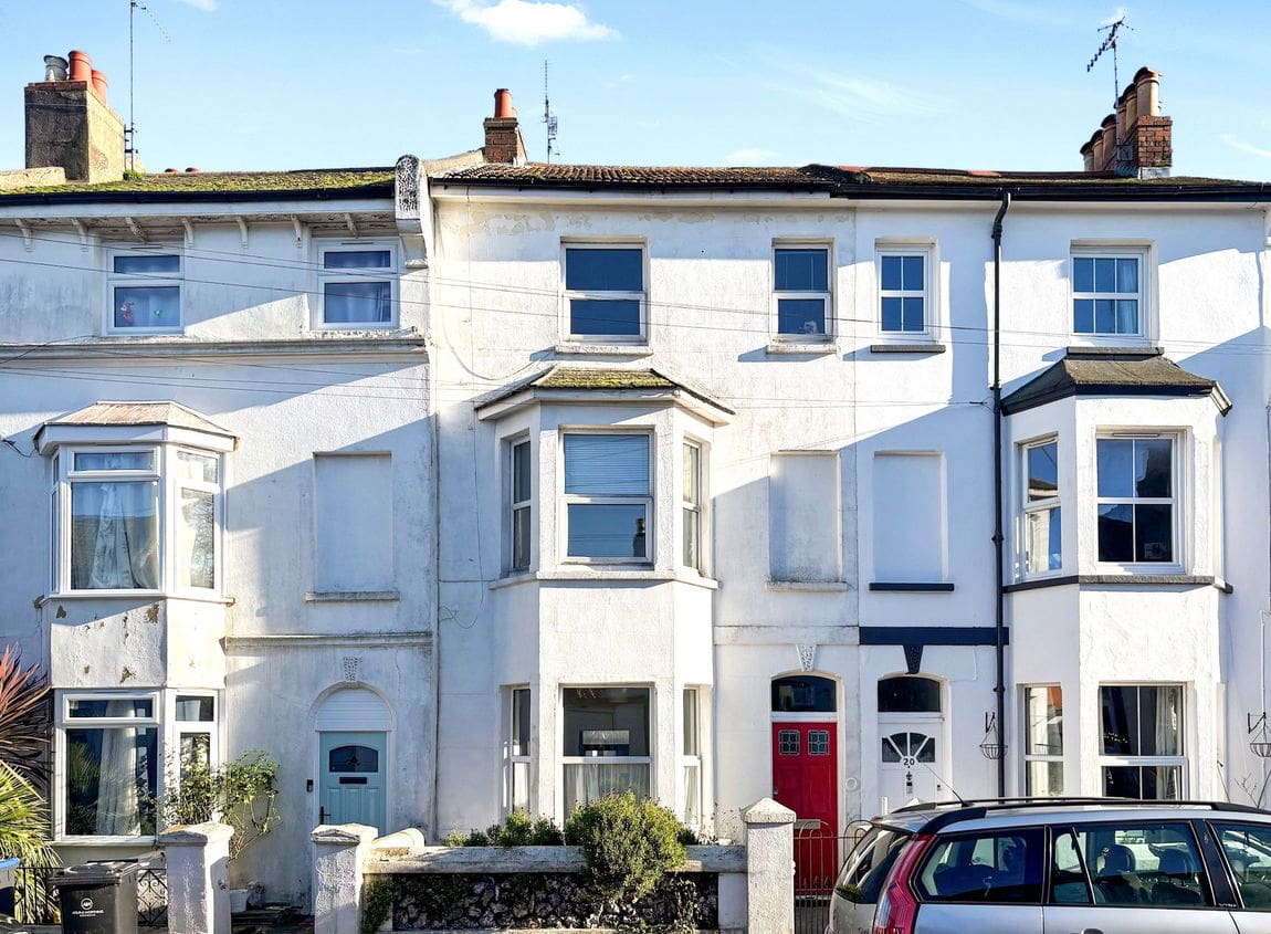 5 bedroom Terraced House Under Offer