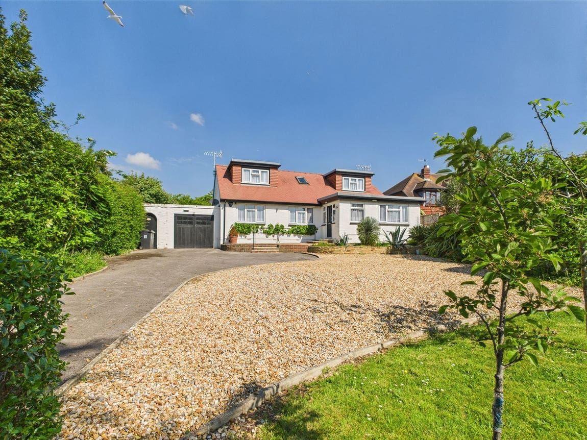 6 bedroom Detached house For Sale