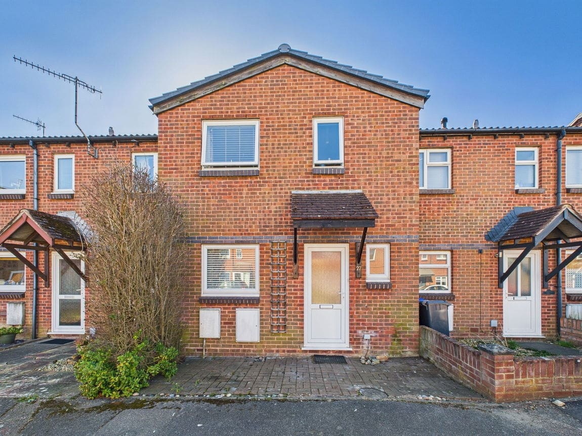 3 bedroom Terraced House Under Offer