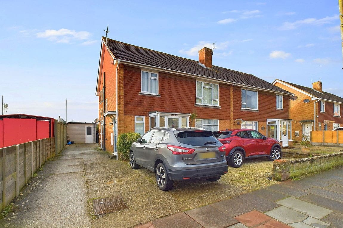 2 bedroom Flat Under Offer