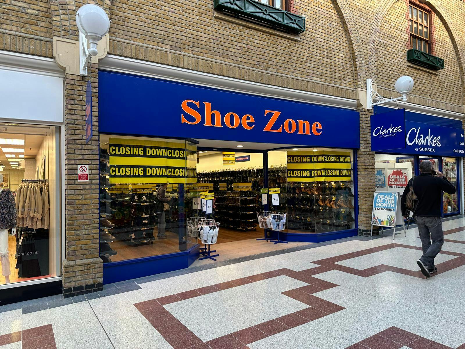 Retail Property (High Street) Let