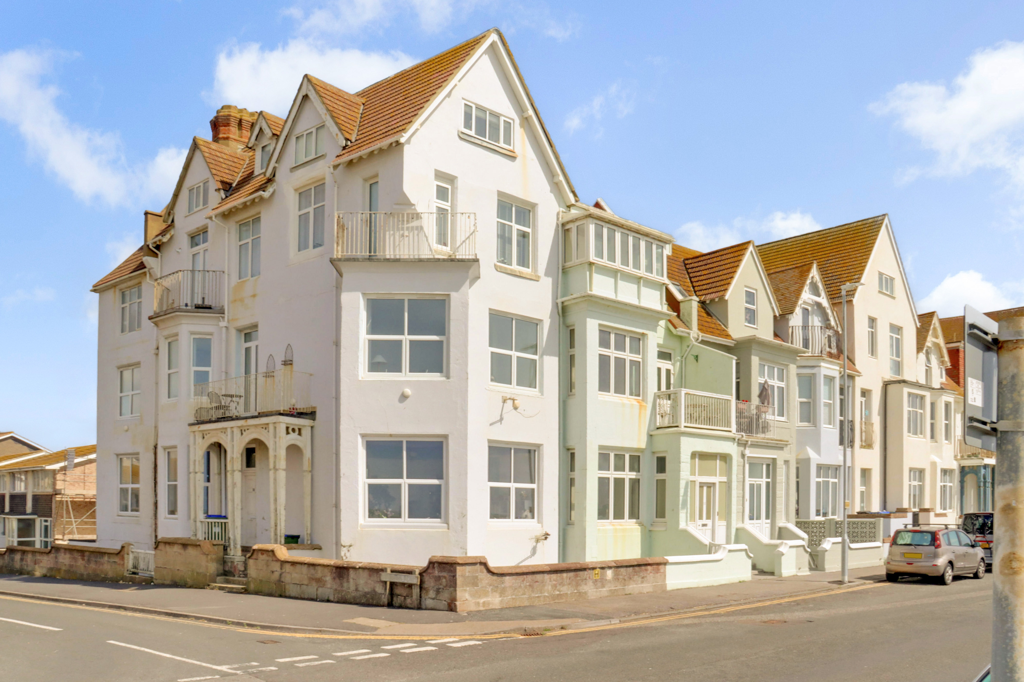 1 bedroom Flat For Sale