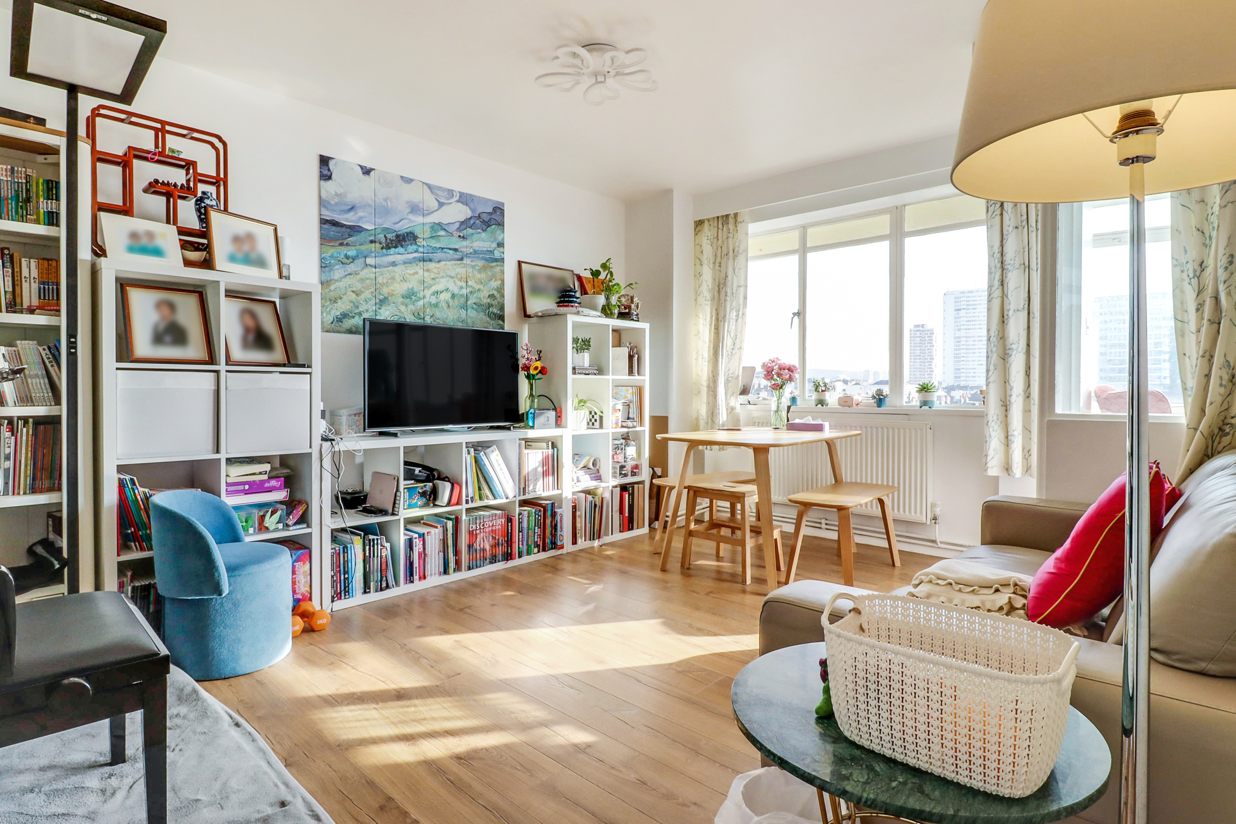 3 bedroom Flat For Sale