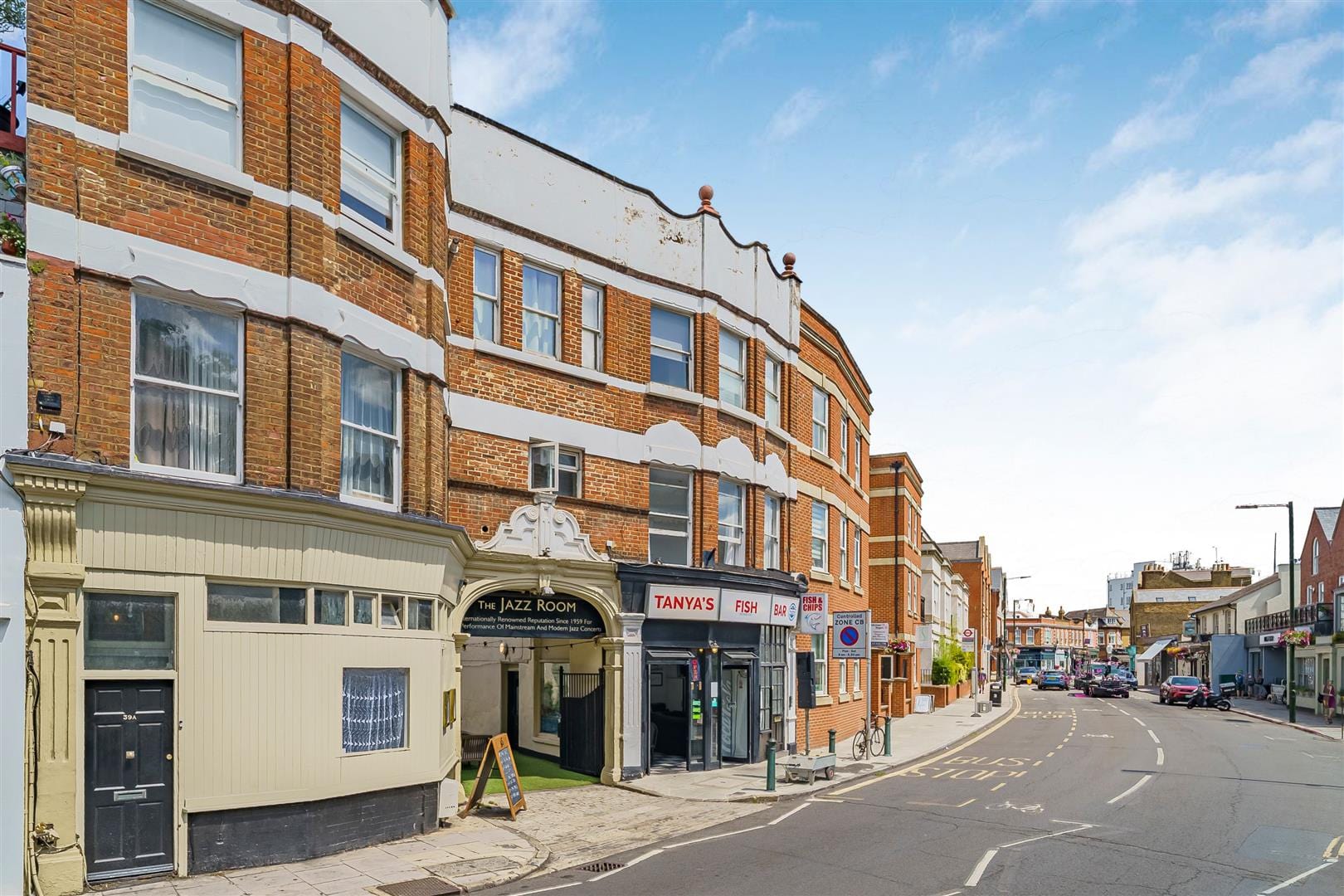 2 bedroom Flat Let