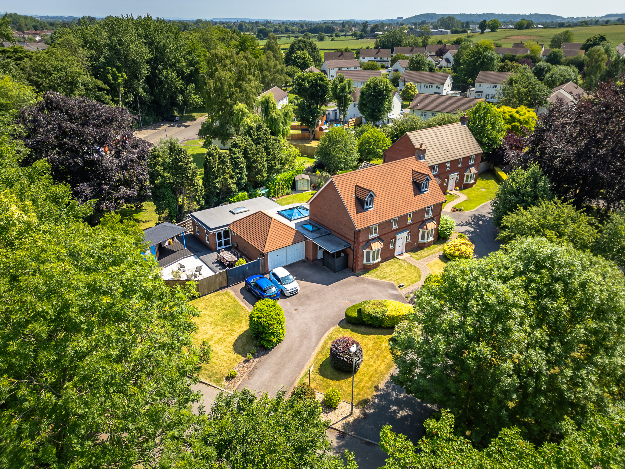 6 bedroom Detached house For Sale