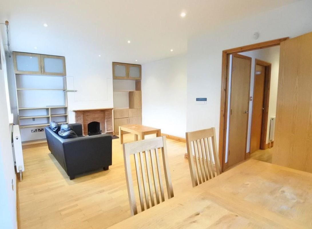 3 bedroom Maisonette Under Offer