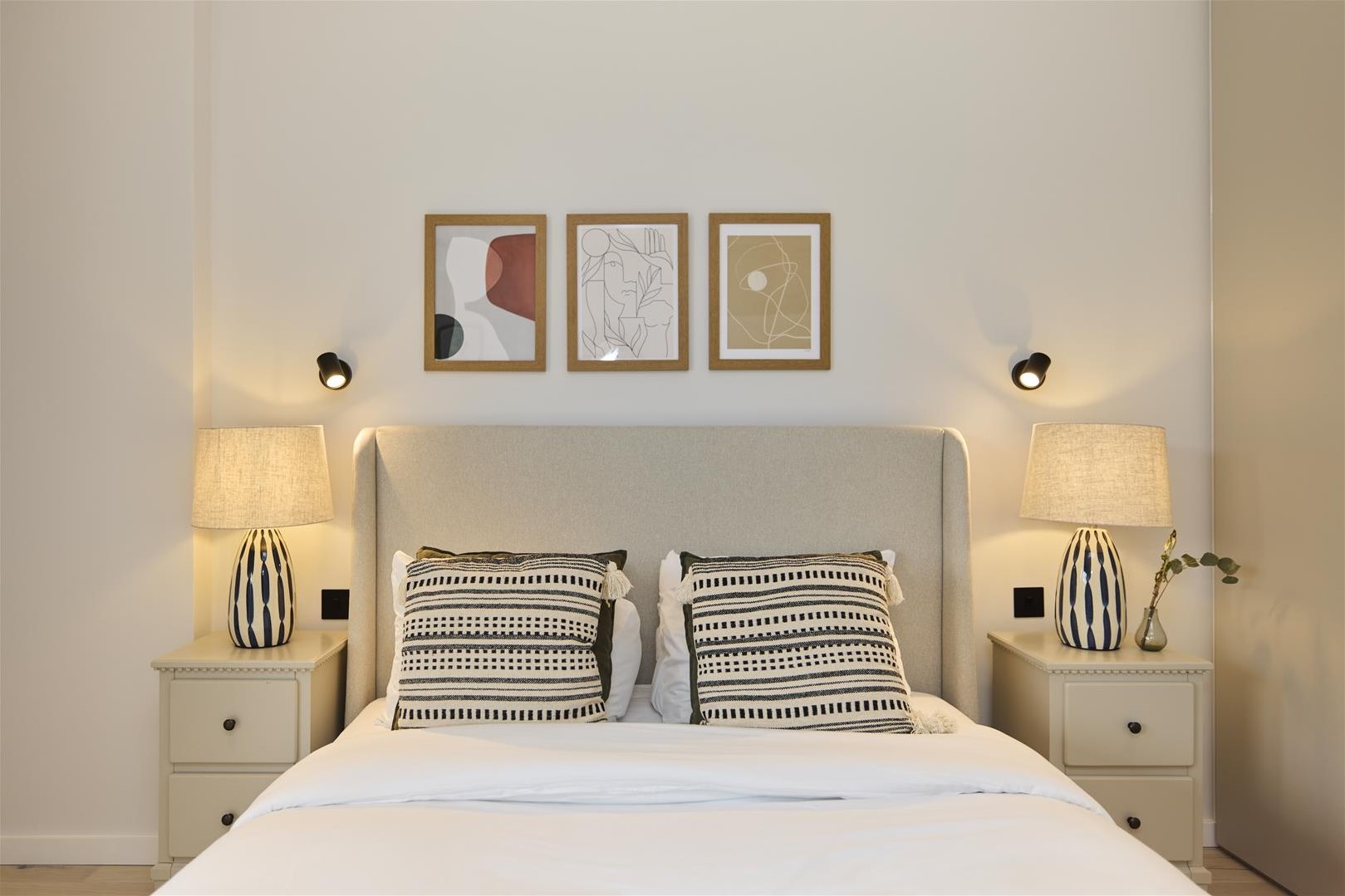 1 bedroom Apartment For Sale