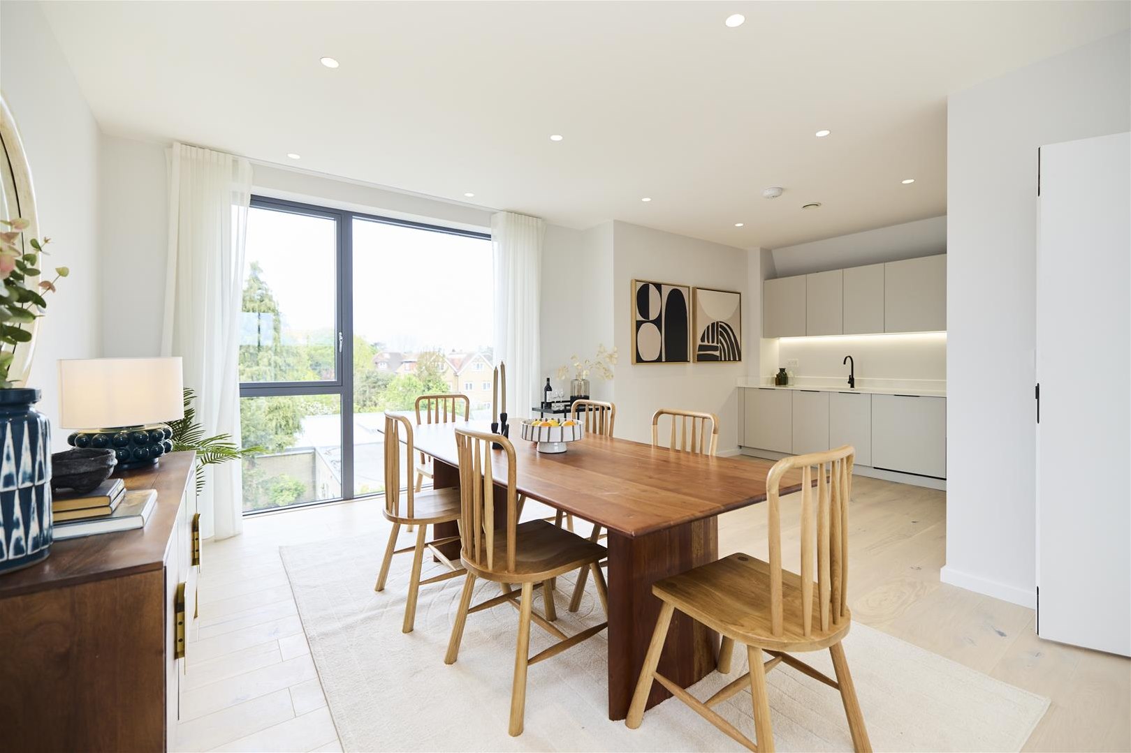 3 bedroom Maisonette For Sale