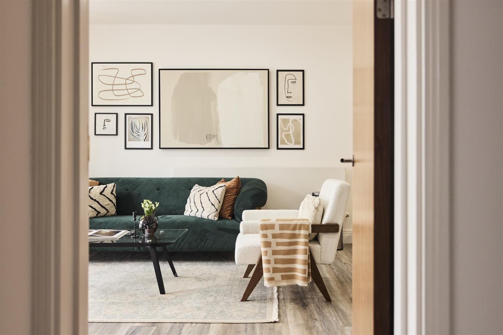 2 bedroom Apartment Under Offer