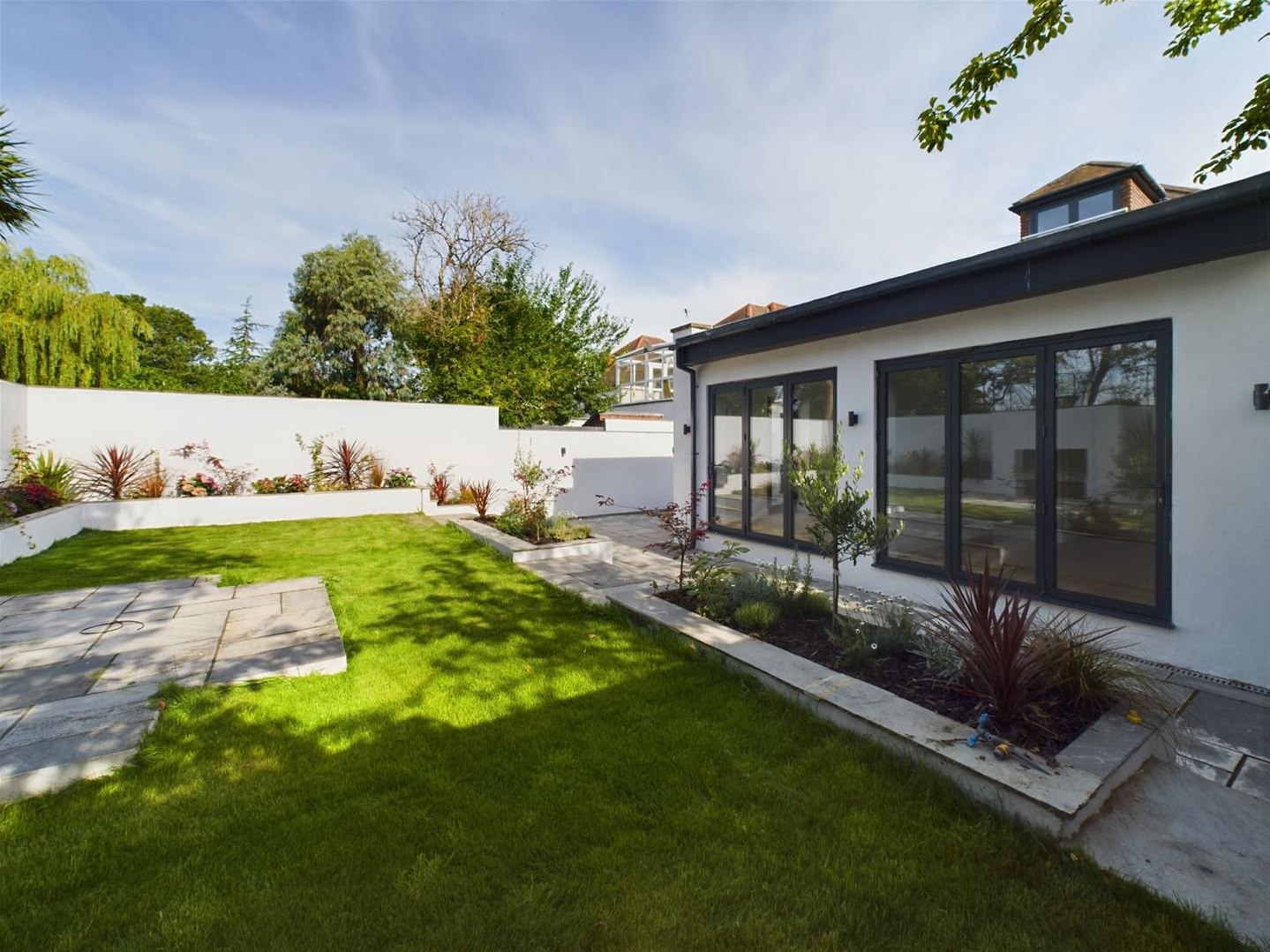 4 bedroom Detached house Under Offer