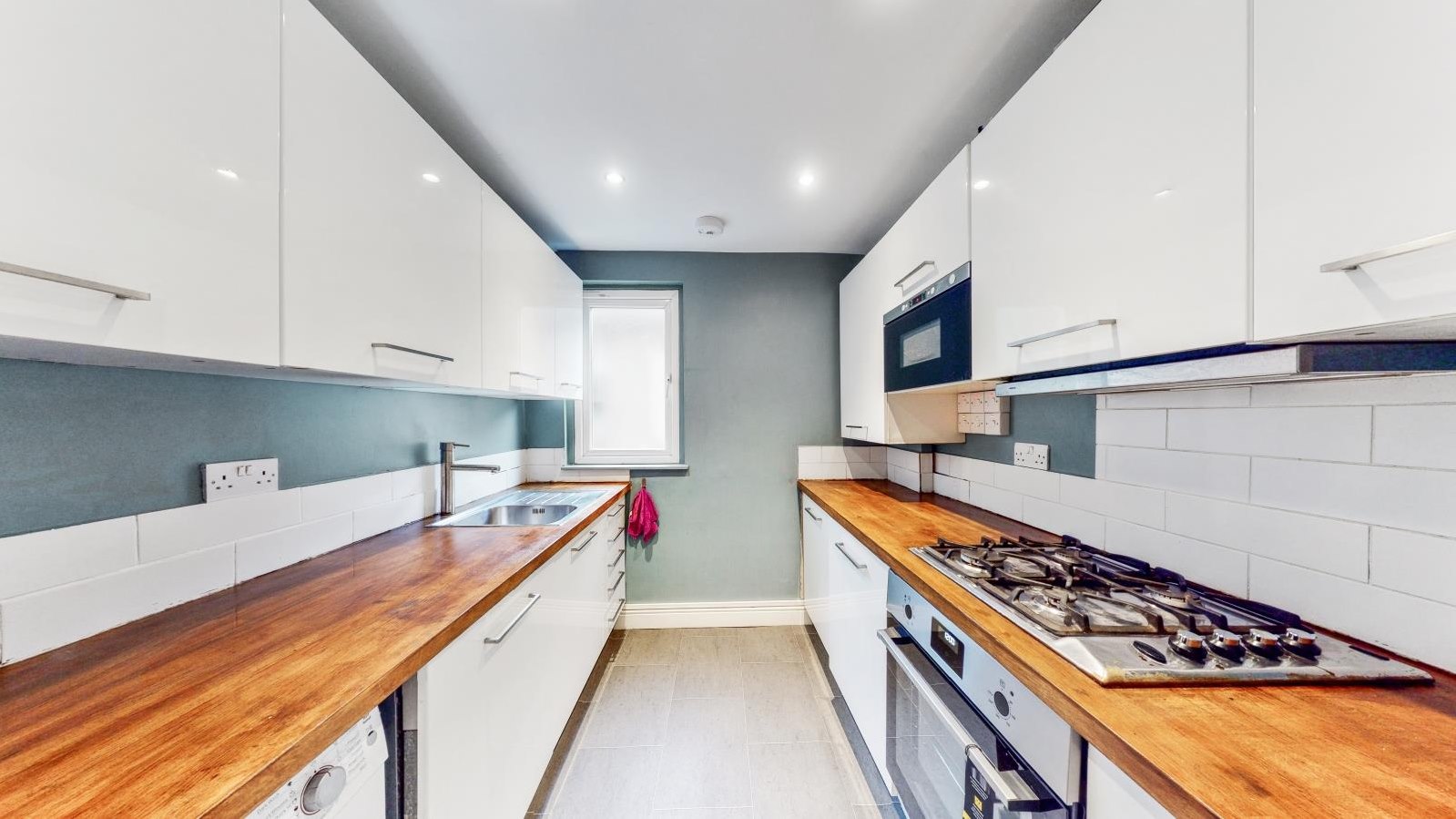 2 bedroom Terraced House Under Offer