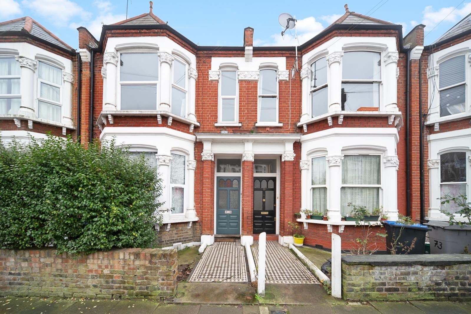 2 bedroom Terraced House Under Offer