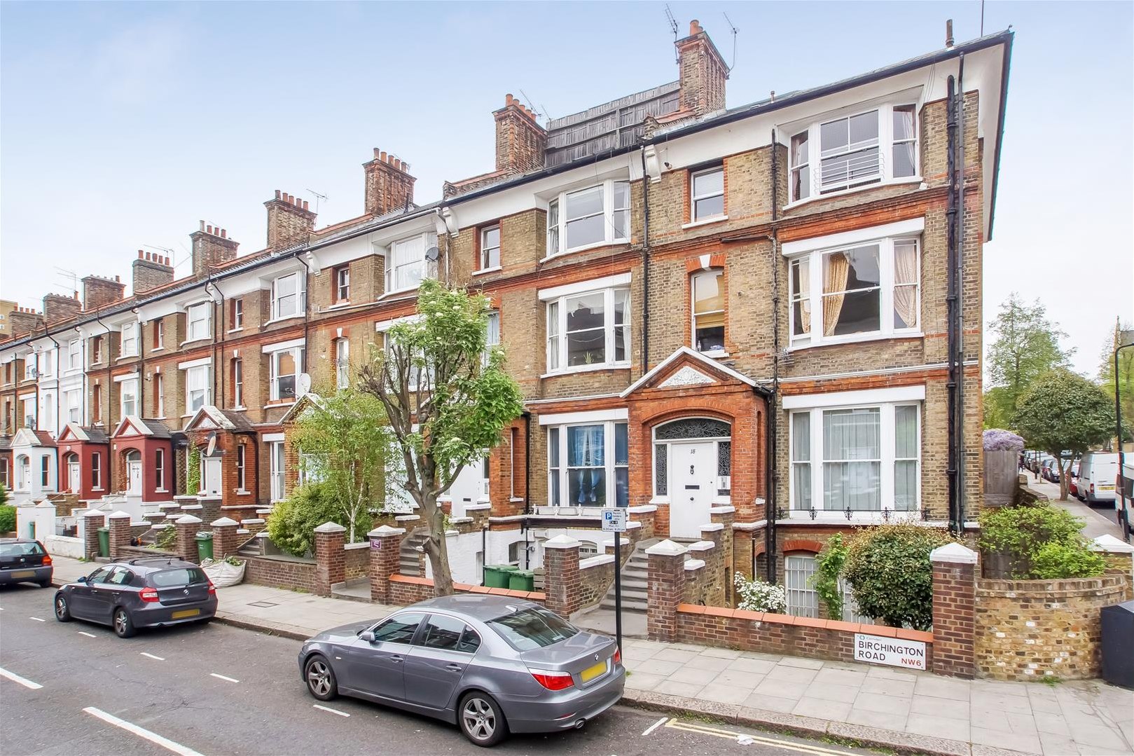 3 bedroom Terraced House Under Offer