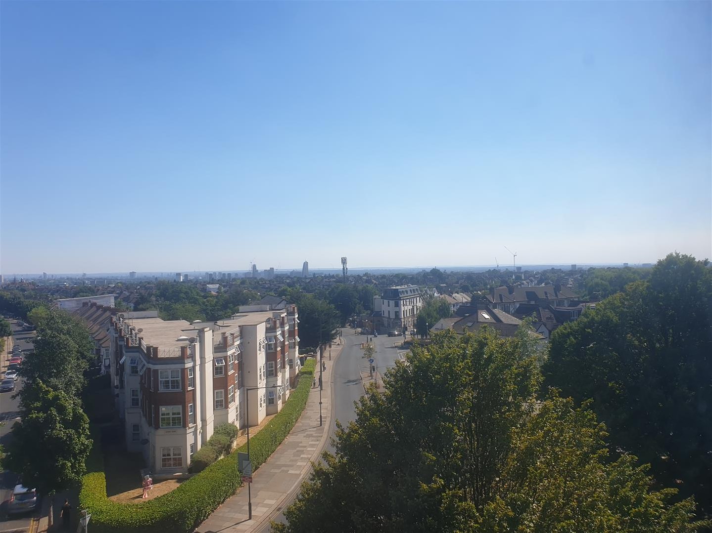 4 bedroom Apartment Under Offer