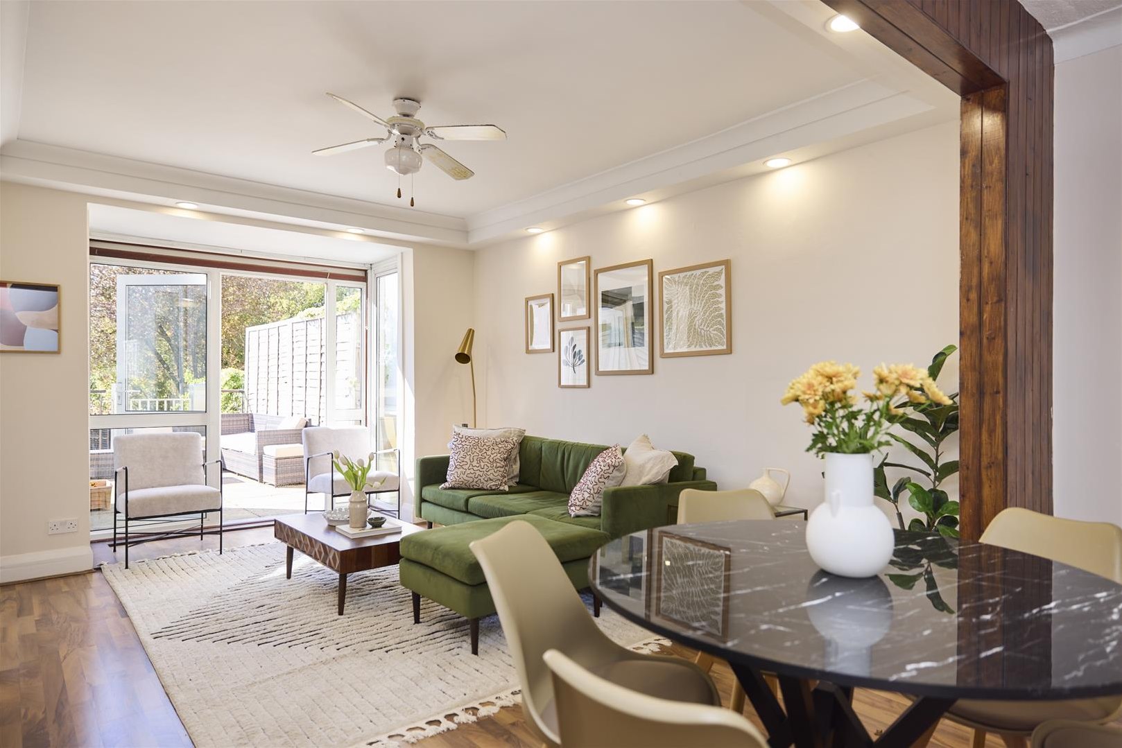 3 bedroom  For Sale