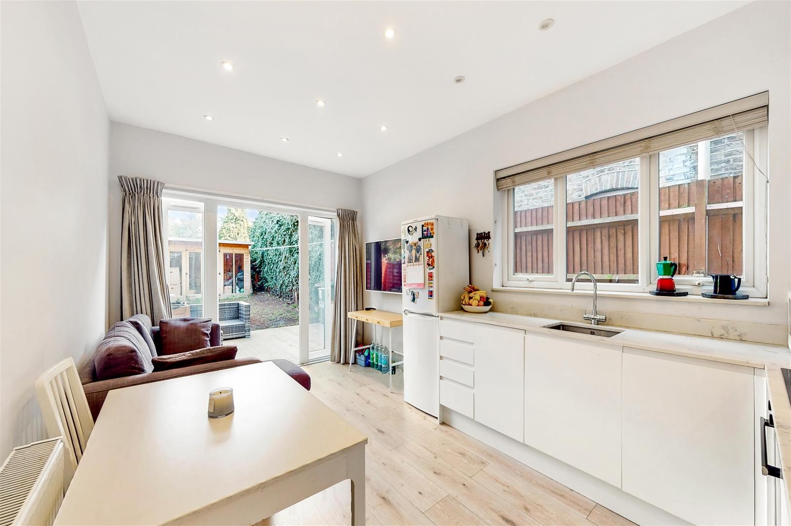 2 bedroom Terraced House Under Offer