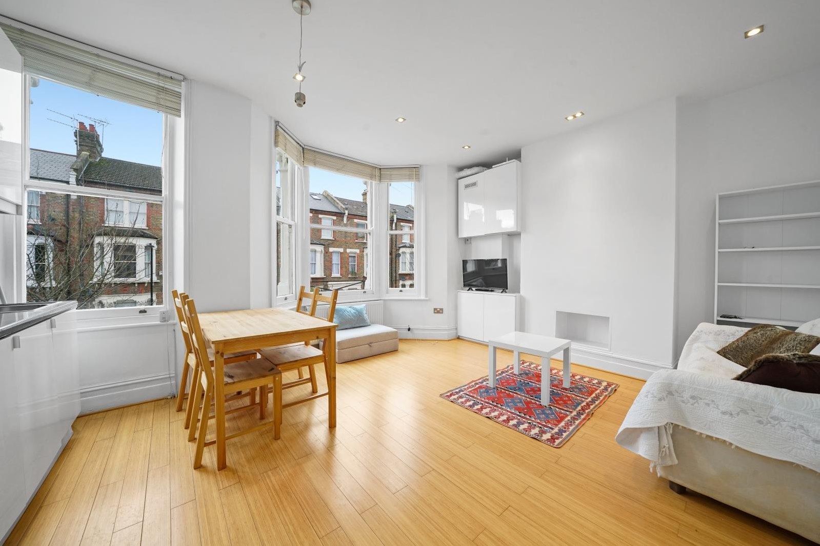 1 bedroom Terraced House Under Offer