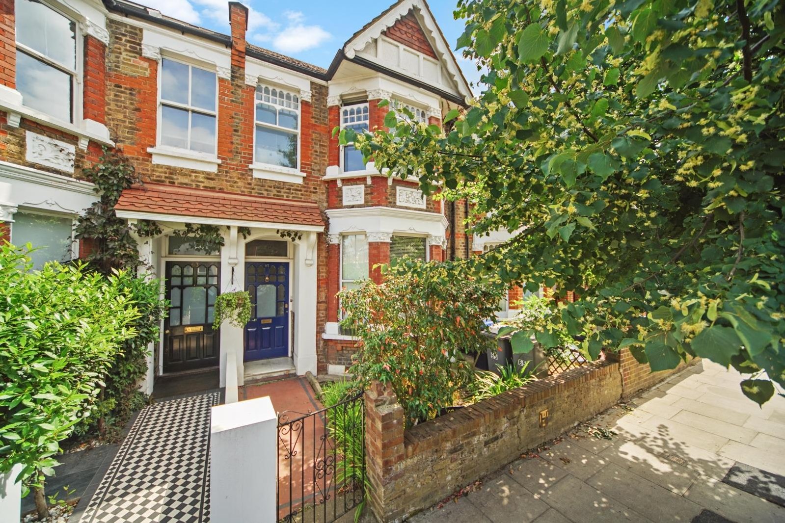 2 bedroom Maisonette Under Offer