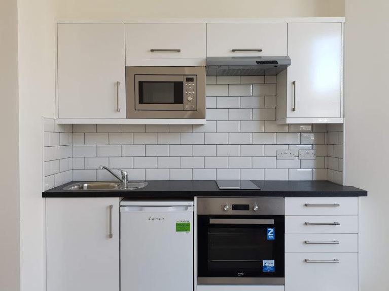  Studio flat Under Offer