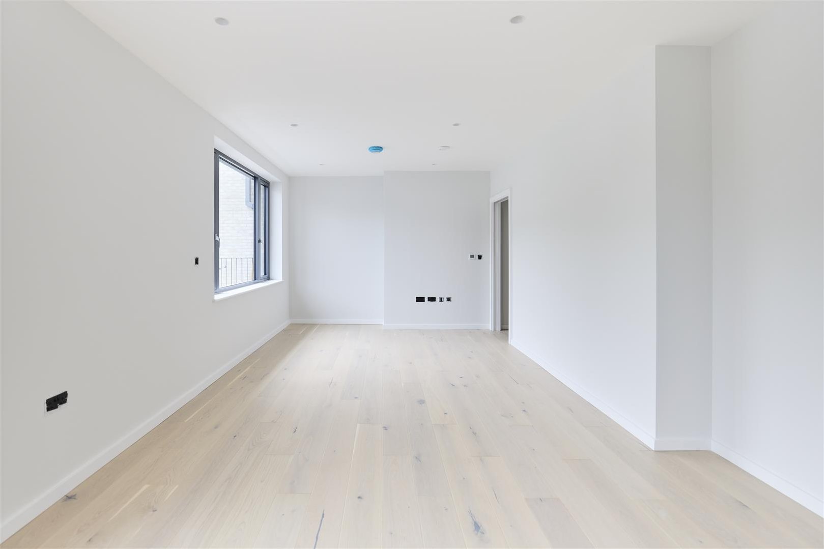 1 bedroom  For Sale