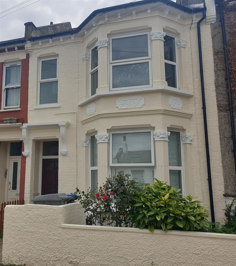2 bedroom Apartment Under Offer